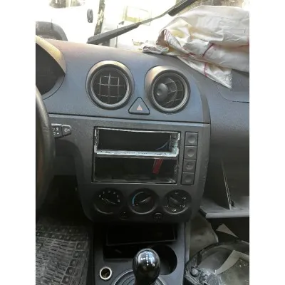 Ford Fiesta Göğüs Çerçevesi