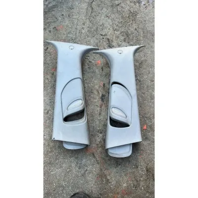 Ford Fiesta Orta Direk Üst Plastik 