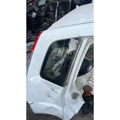 Ford Fiesta Sağ Arka Kelebek Cam