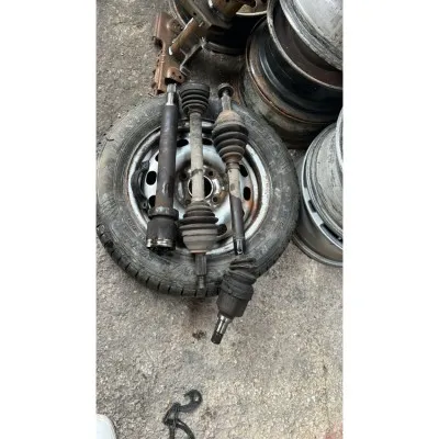 Ford Focus 1 1.6 Akis