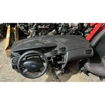 Ford Focus 1 Göğüs