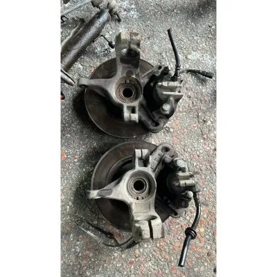 Ford Focus 1 Sağ-Sol Taşıyıcı