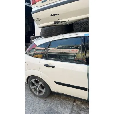 Ford Focus Çıkma Sağ Arka Kapı Beyaz