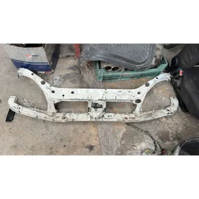 Ford Focus 1 Ön Panel