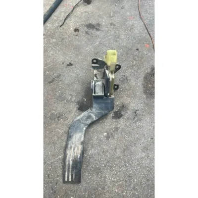 Ford Connect Gaz Pedalı 75'lik PS  2T149F836ED