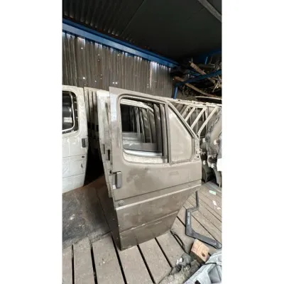 Ford Transit Sağ Ön Kapı 1998