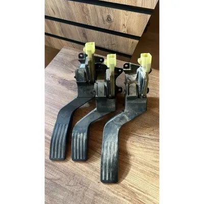 Ford Connect 75'lik Gaz Pedalı 2T49F836ED