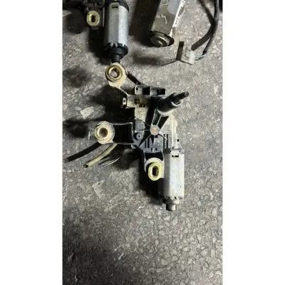 Ford Connect Bagaj Silecek Motoru Sağ Taraf