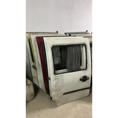 Fiat Doblo Eski Kasa Sağ Sürgülü Kapı