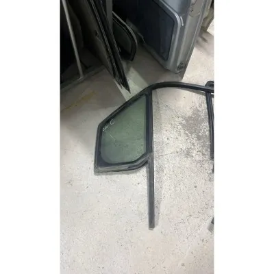 Ford Connect Sol Ön Kelebek Cam Fitili