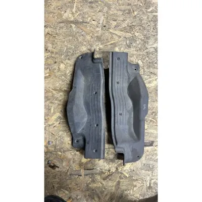 Ford Connect Marşpiyel İç Plastiği