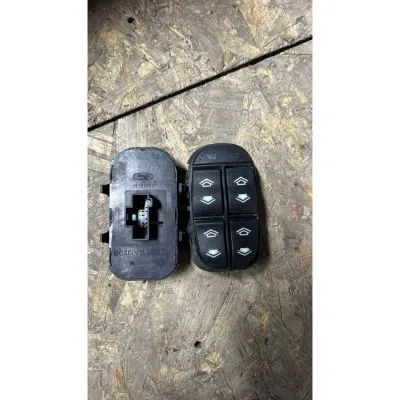 Ford Focus 1 Cam Açma Tuşu Dörtlü