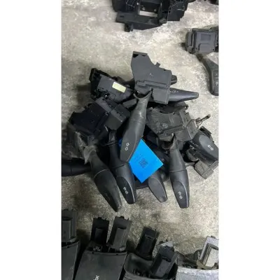 Ford Connect Sinyal Kolu 2T1T13335AB