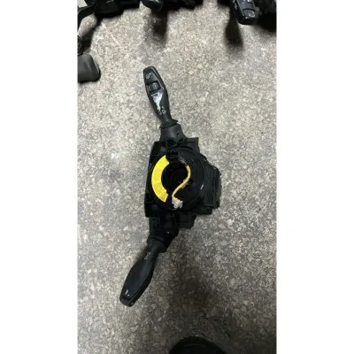 Ford Courier Sinyal Silecek Kolu 8A6T13335BC