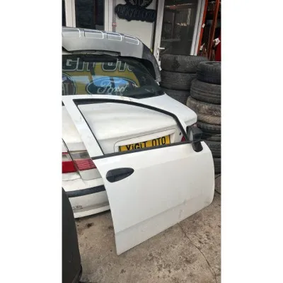 Fiat Linea Sağ Ön Kapı