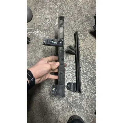 Peugeot Bipper Sol Ön Kapı Cam Rayı