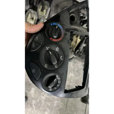 Ford Focus 1 Kalorifer Kumanda Paneli 98AB18C419