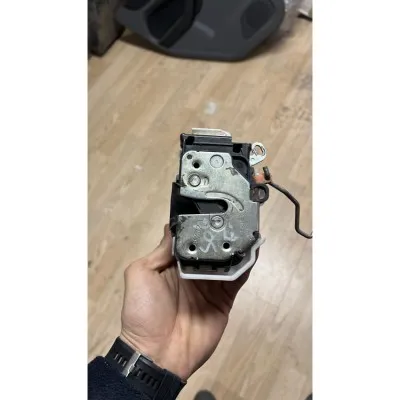 Fiat Fiorino Sol Ön Kapı Kilidi