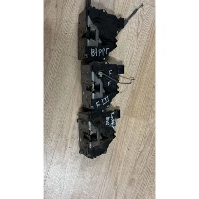 Peugeot Bipper Bagaj Kilit Çift Kapı 1356367080