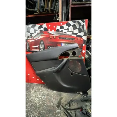 Ford Focus 1 Sol Arka Kapı Döşemesi Manuel