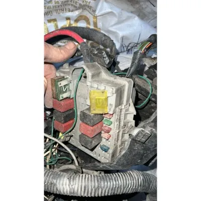 Fiat Albea 1.4 Sigorta Kutusu 51761953