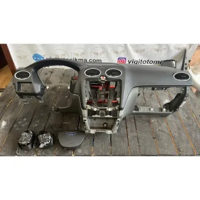 Ford Focus Ön Göğüs