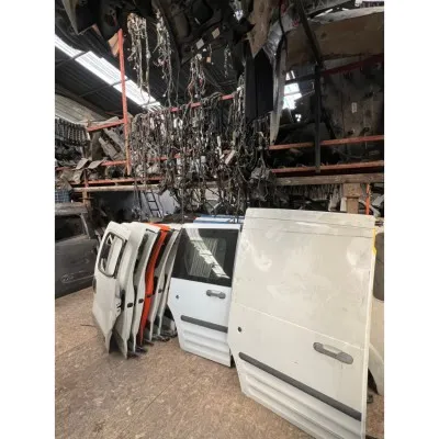 Ford Connect Panelvan Sağ Sürgülü Kapı