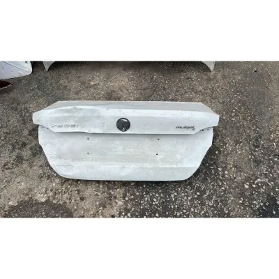 Fiat Egea Bagaj Kapağı Beyaz Hasarlı