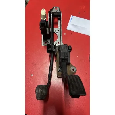 Ford Focus 2 Fren Pedalı