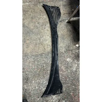 Fiat Punto Ön Cam Izgarası