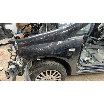 Fiat Punto Sol Çamurluk Siyah