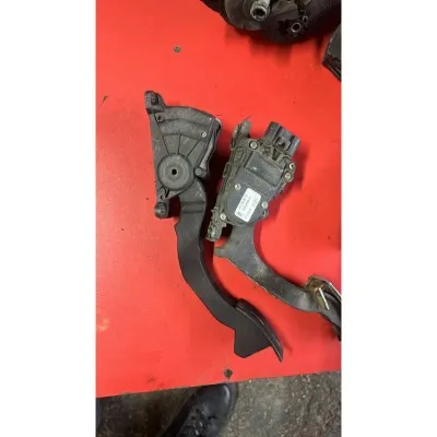 Ford Focus Dizel Gaz Pedalı 4M519F836BJ