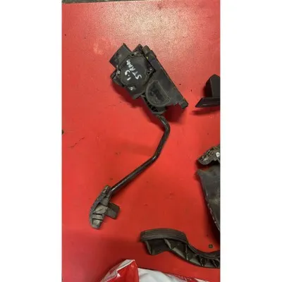 Fiat Strada Gaz Pedalı 0281002379