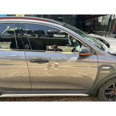 Fiat Egea Cross Sağ Ön Kapı Kurşun Gri