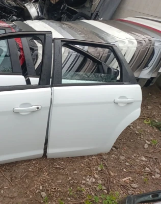 Ford Focus 2.5 Kasa Sol Arka Kapı Beyaz