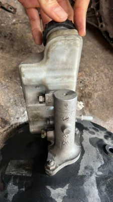 Ford Focus Fren Ana Merkez 2005-2011